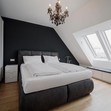 Modern Stylish Design Apartment With Free Parking Emily Вена Экстерьер фото