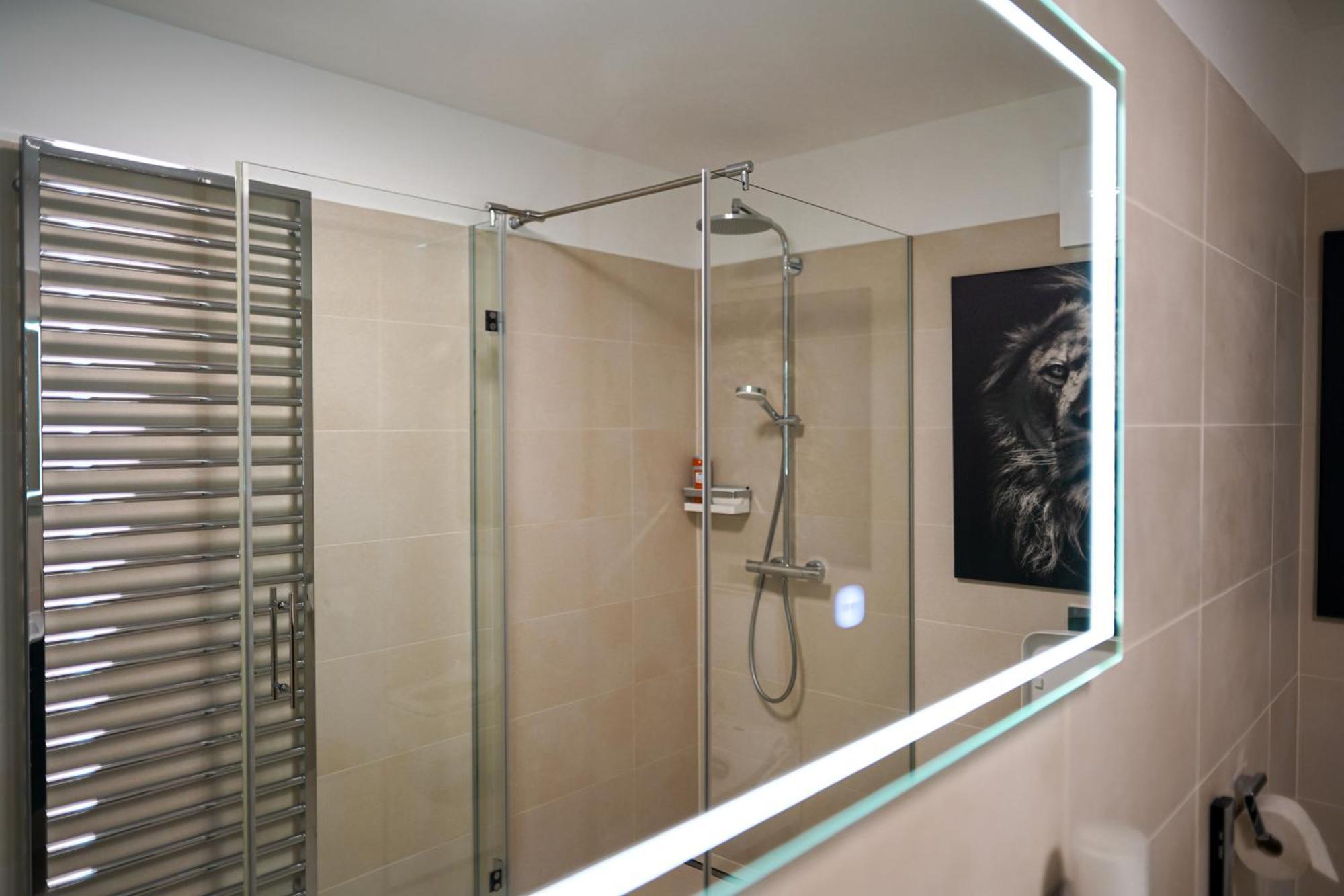 Modern Stylish Design Apartment With Free Parking Emily Вена Экстерьер фото