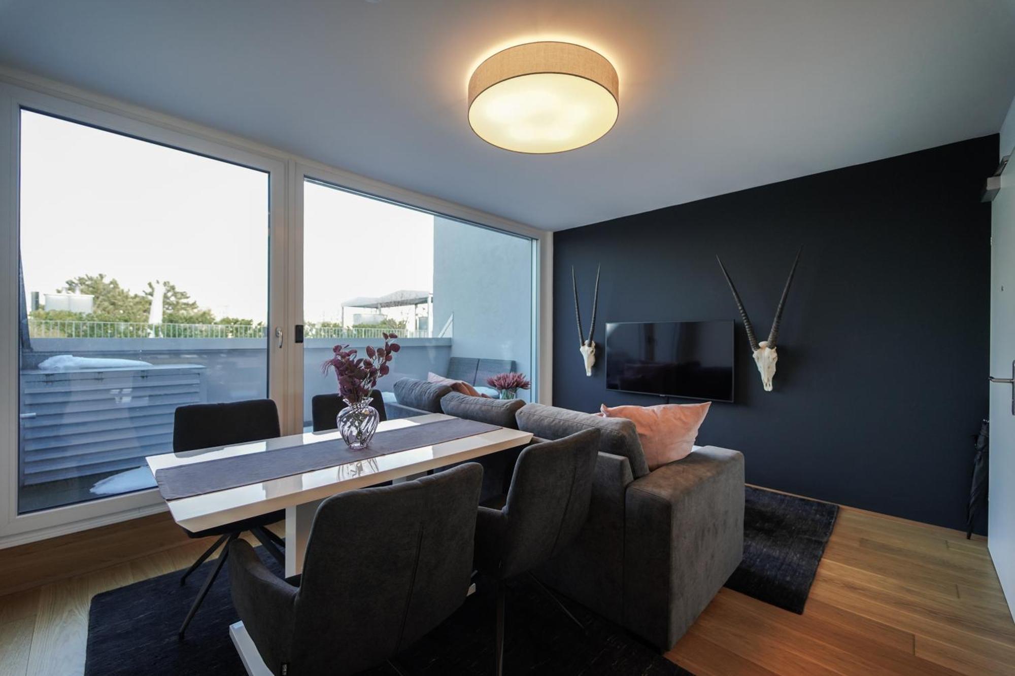 Modern Stylish Design Apartment With Free Parking Emily Вена Экстерьер фото