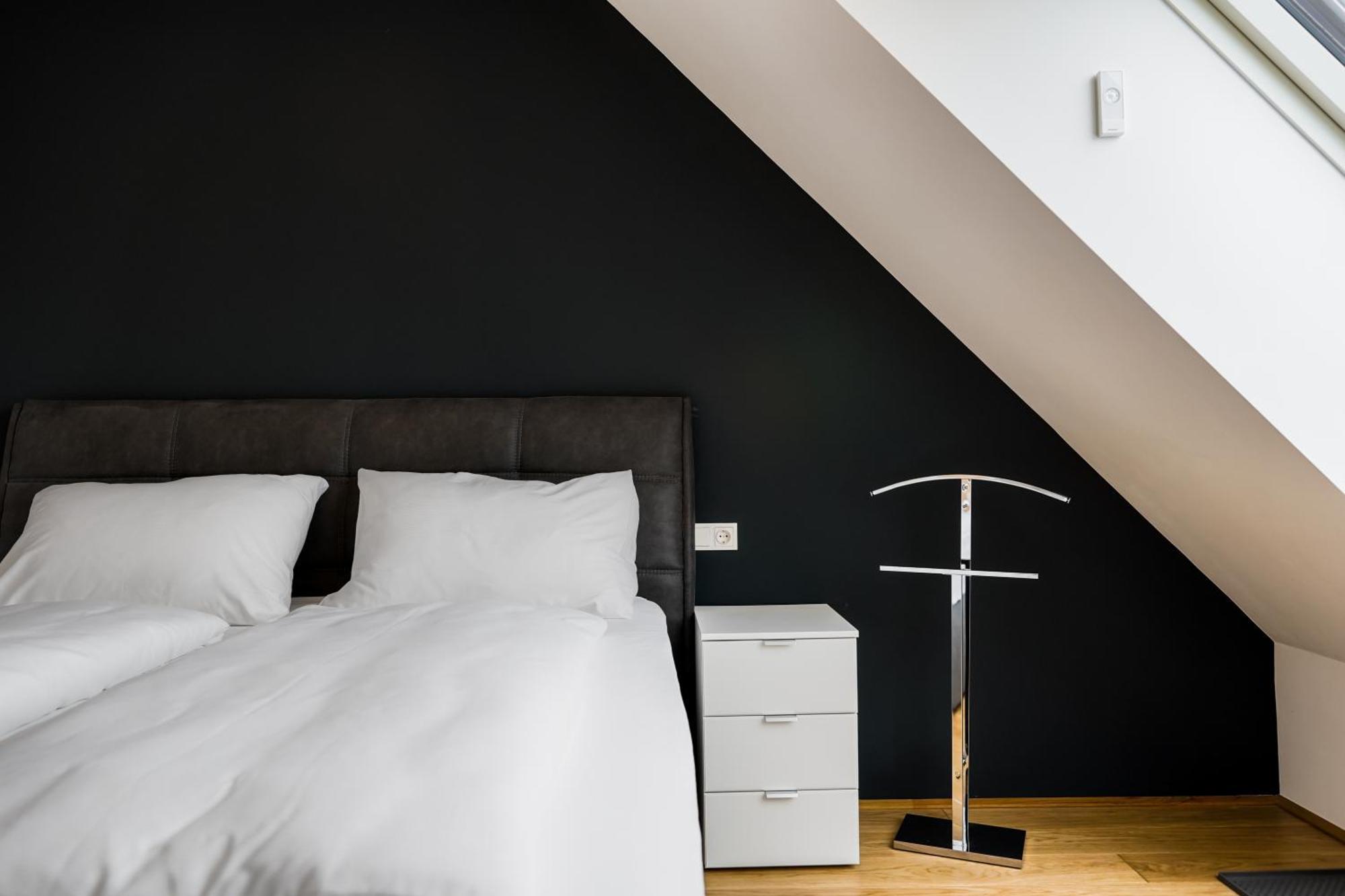 Modern Stylish Design Apartment With Free Parking Emily Вена Экстерьер фото