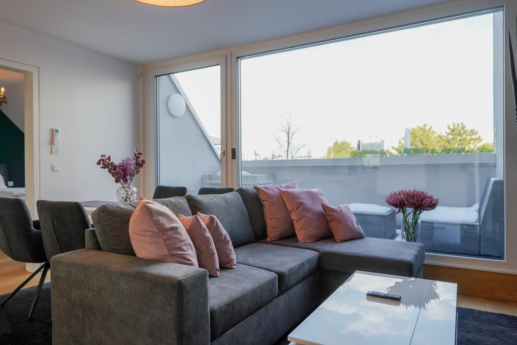 Modern Stylish Design Apartment With Free Parking Emily Вена Экстерьер фото